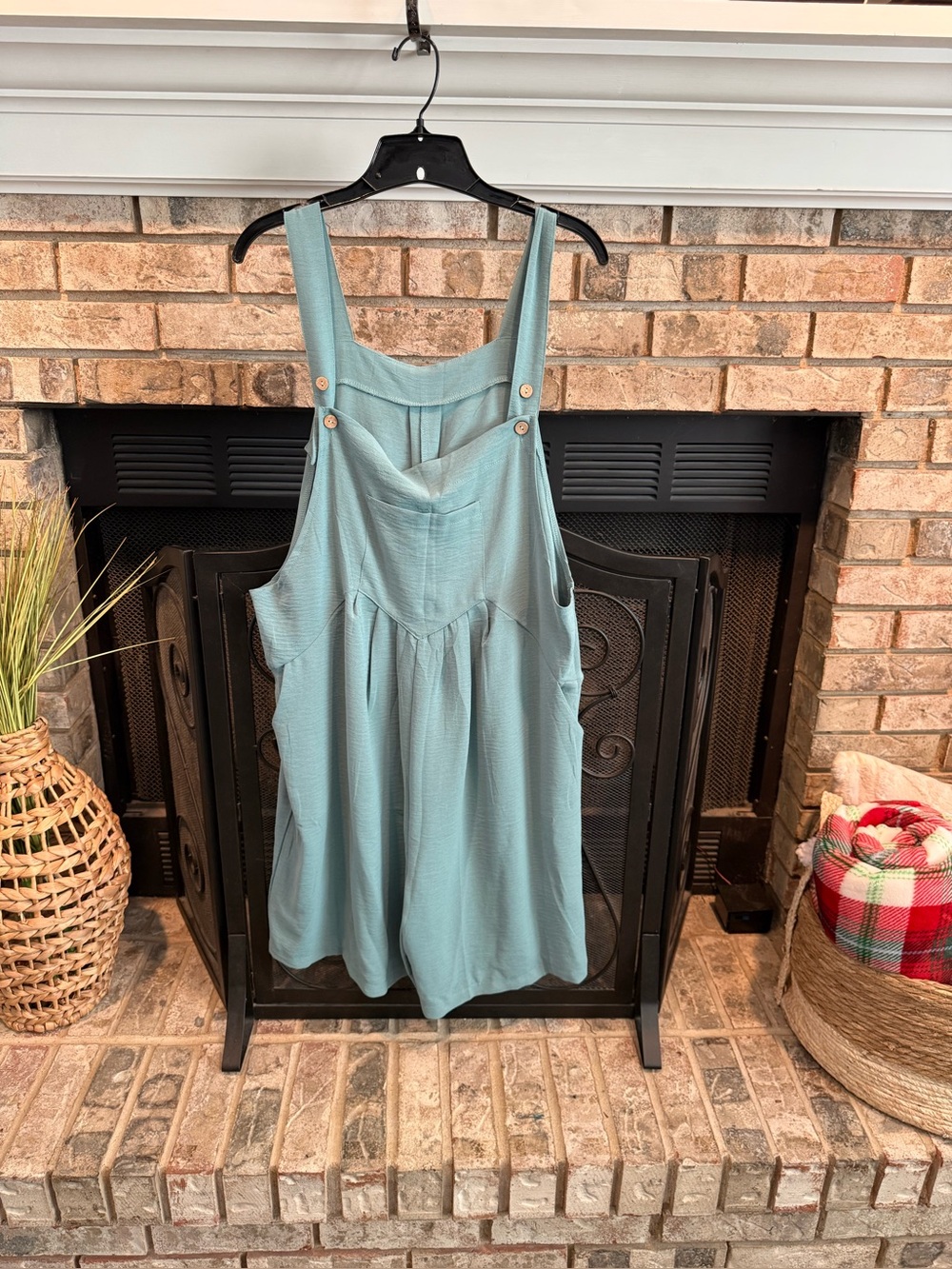 Poly stretch short overall romper, seafoam, XLarge, NWOT